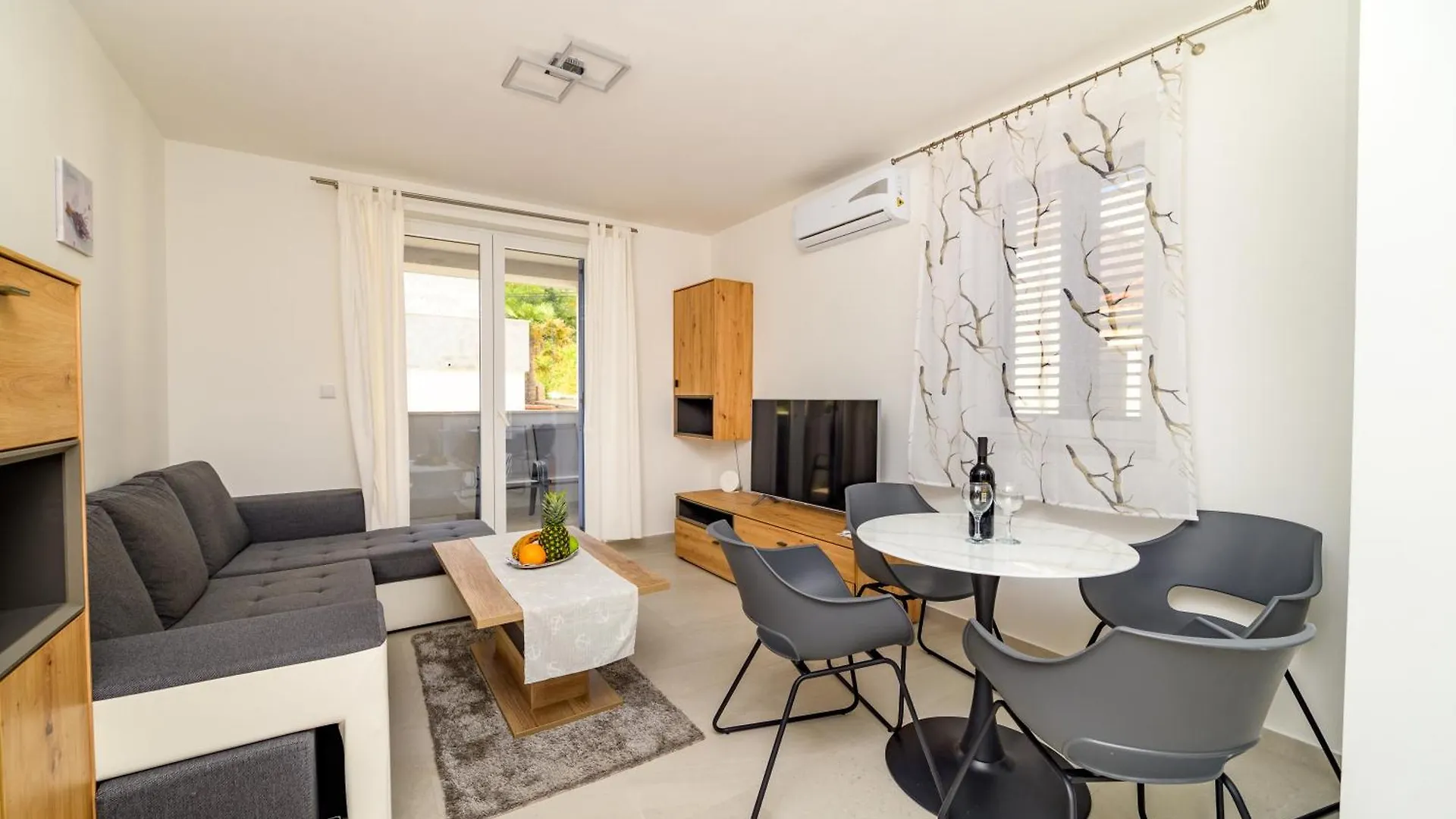 Gt Apartments Nerezine 0*,  Croatia