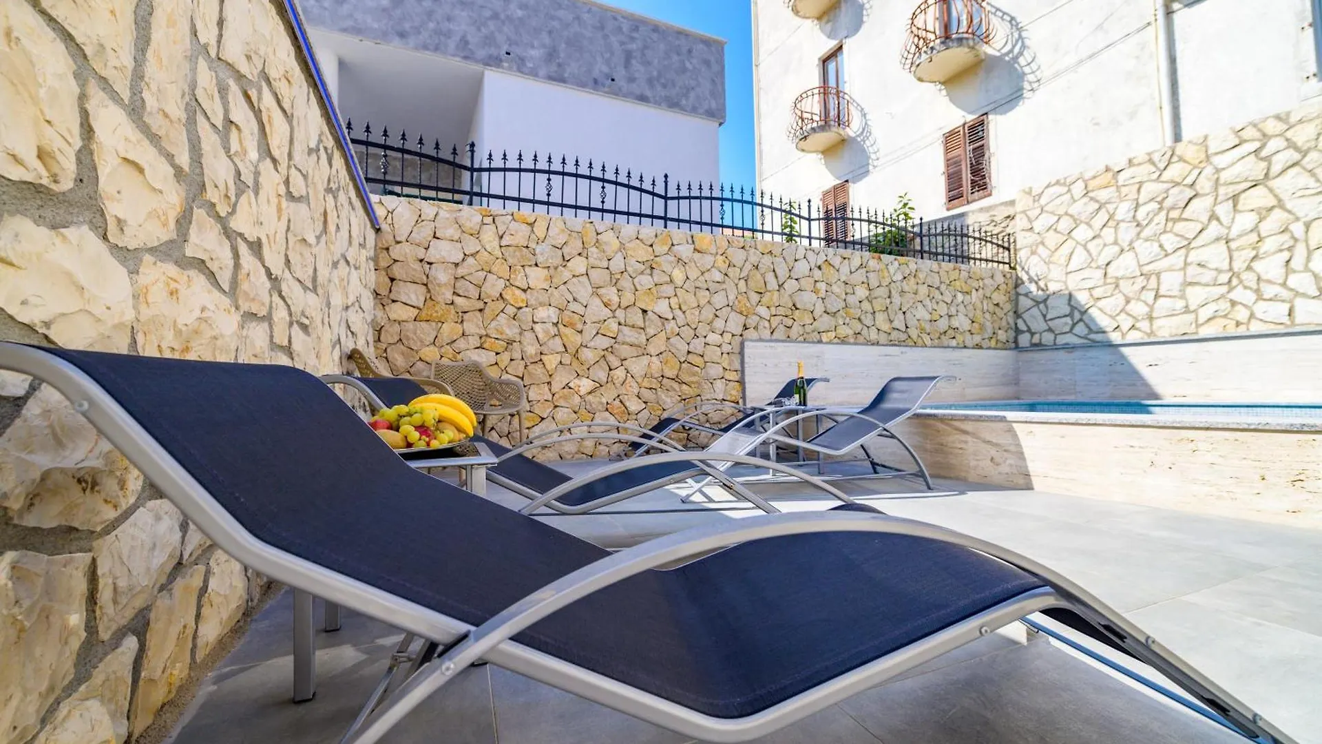 Gt Apartments Nerezine 0*,  Croatia