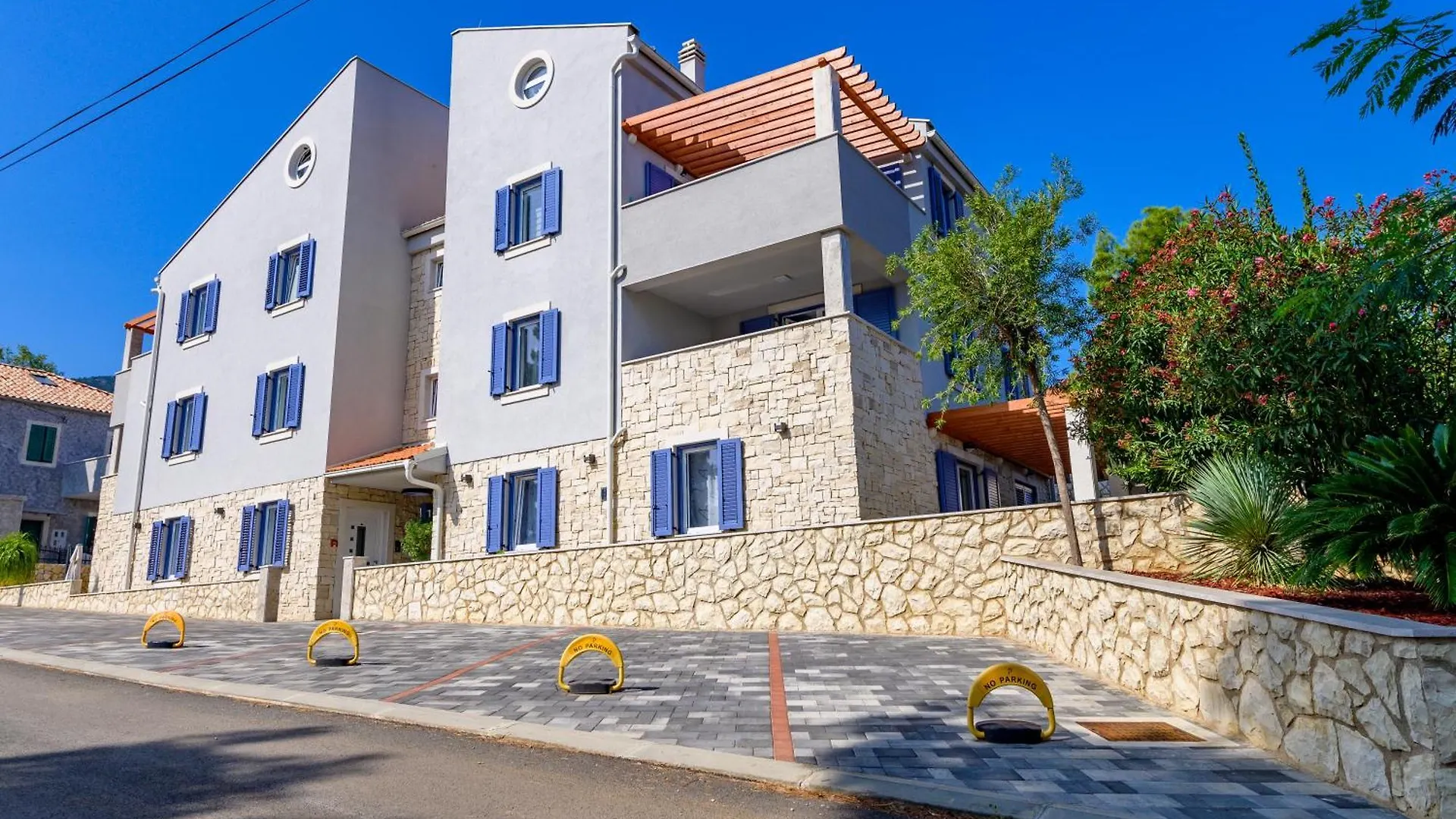 Gt Apartments Nerezine
