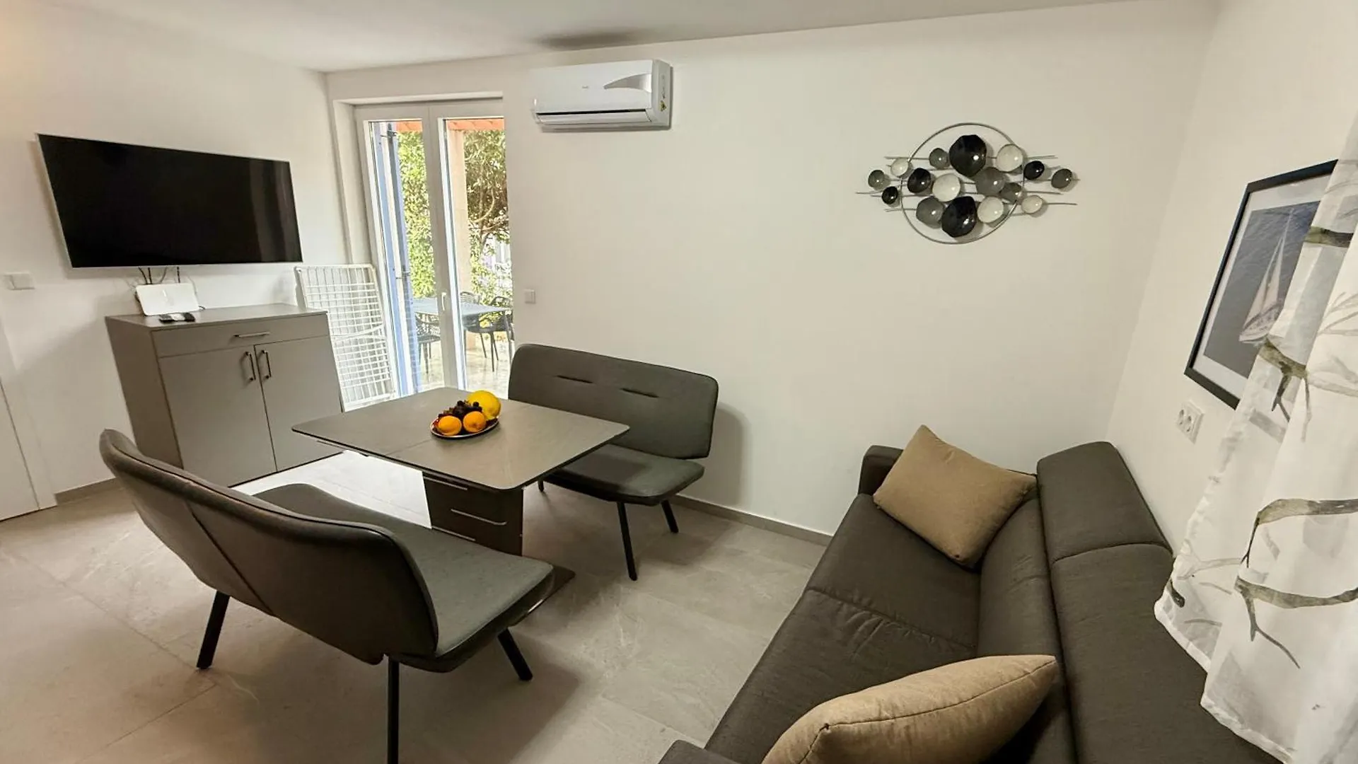 Gt Apartments Nerezine Croatia