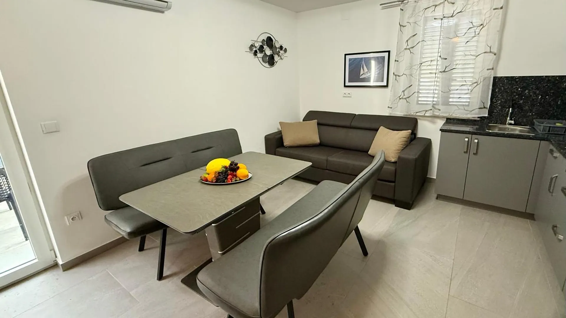 Gt Apartments Nerezine