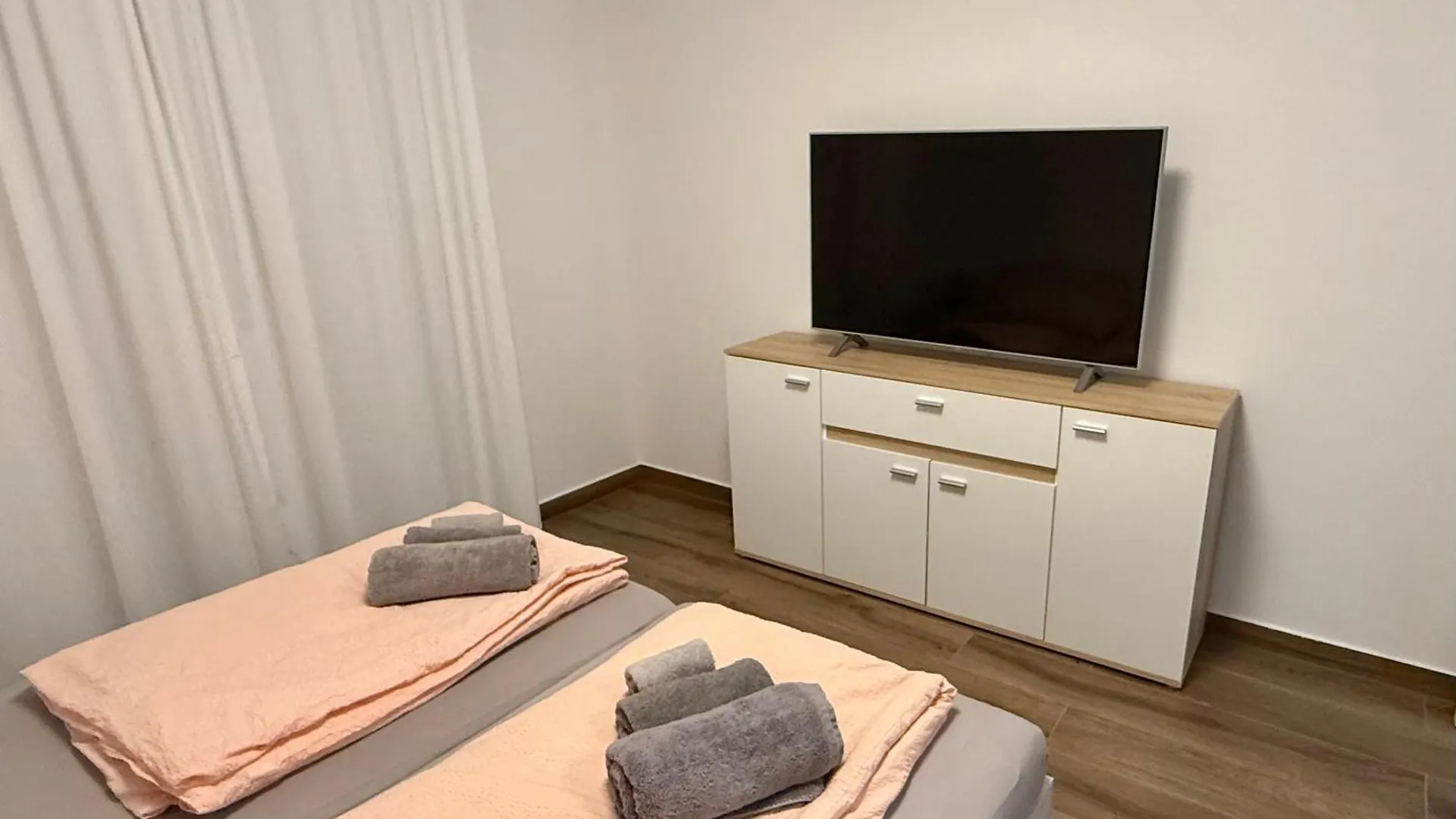 Gt Apartments Нерезине